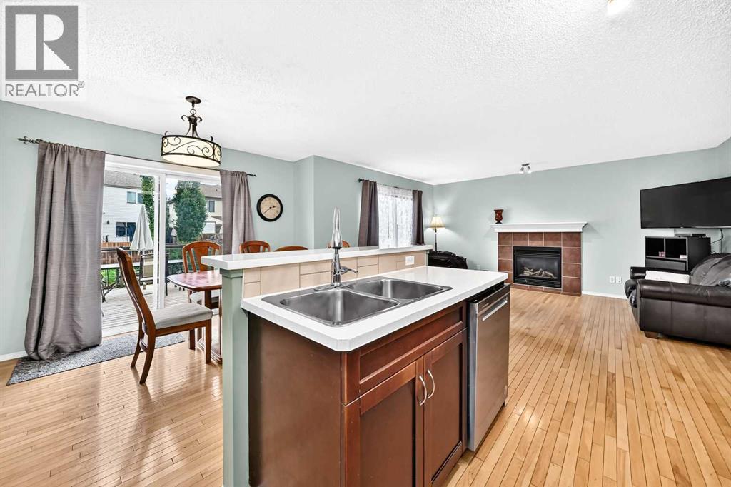 960 Copperfield Boulevard Se, Calgary, Alberta  T2Z 4W7 - Photo 2 - A2337204