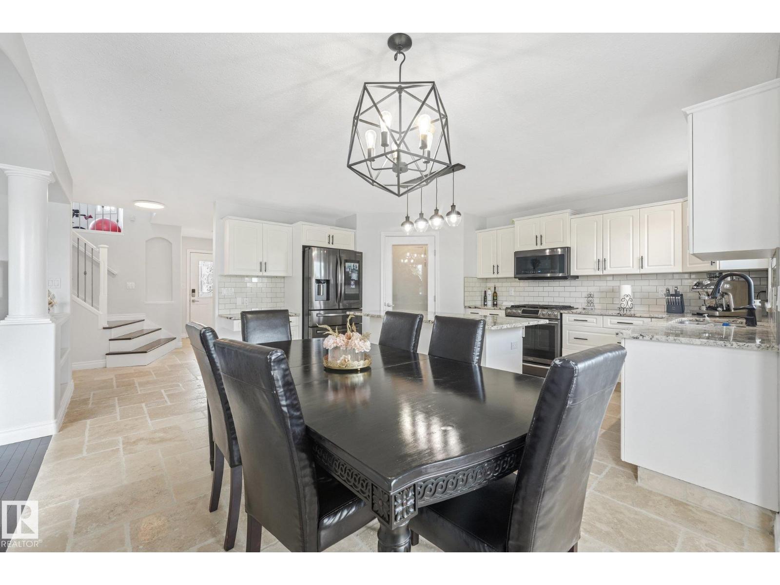 1117 Klarvatten Cove Cv NW, Edmonton, Alberta  T5Z 3N3 - Photo 17 - E4503973