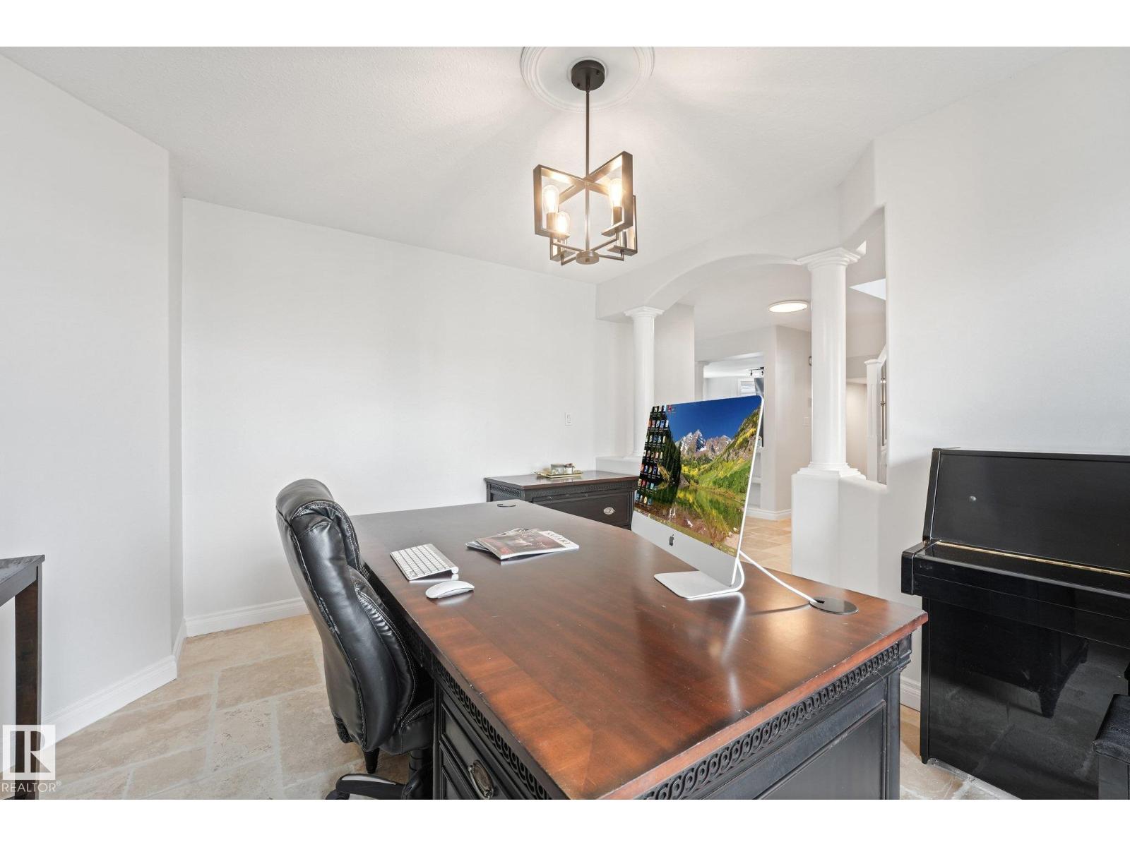 1117 Klarvatten Cove Cv NW, Edmonton, Alberta  T5Z 3N3 - Photo 6 - E4503973