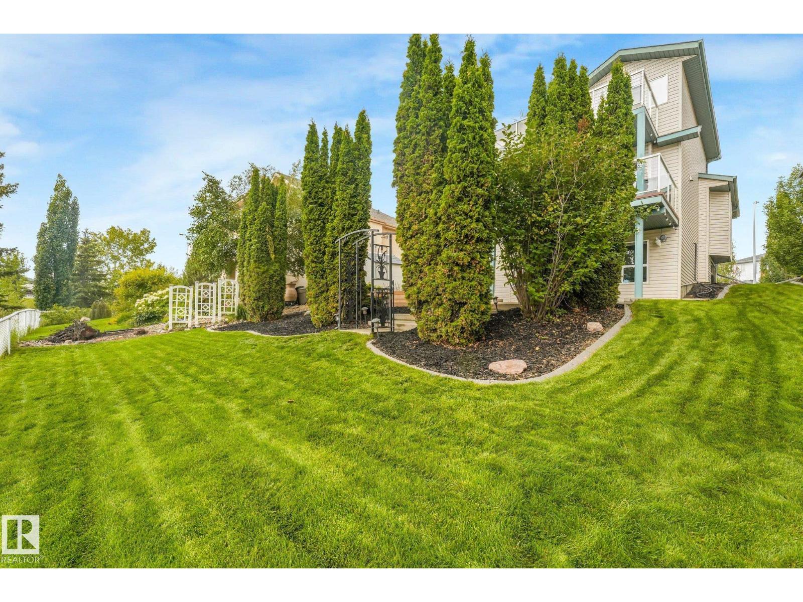 1117 Klarvatten Cove Cv NW, Edmonton, Alberta  T5Z 3N3 - Photo 64 - E4503973