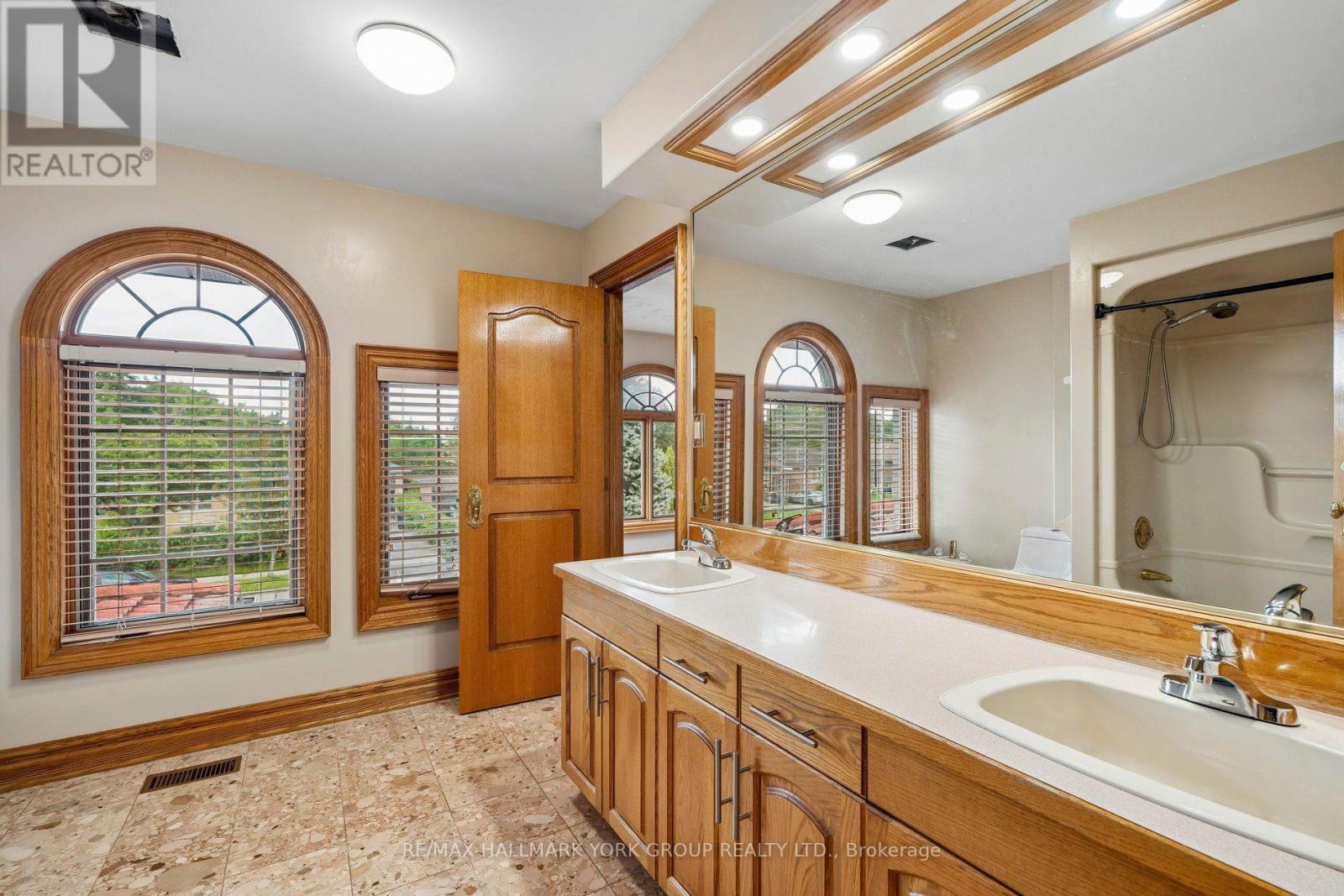M/f&2/f - 185 Goulding Avenue, Toronto, Ontario  M2R 2P3 - Photo 38 - C13674094