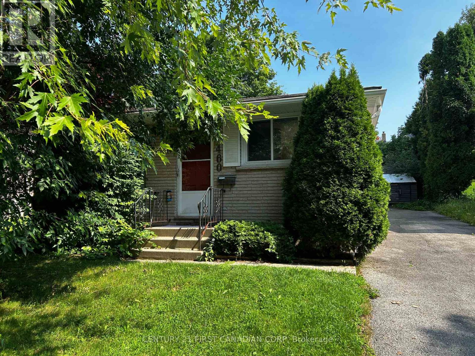 ROOM 1 - 460 CASTLEGROVE BOULEVARD, London North, Ontario