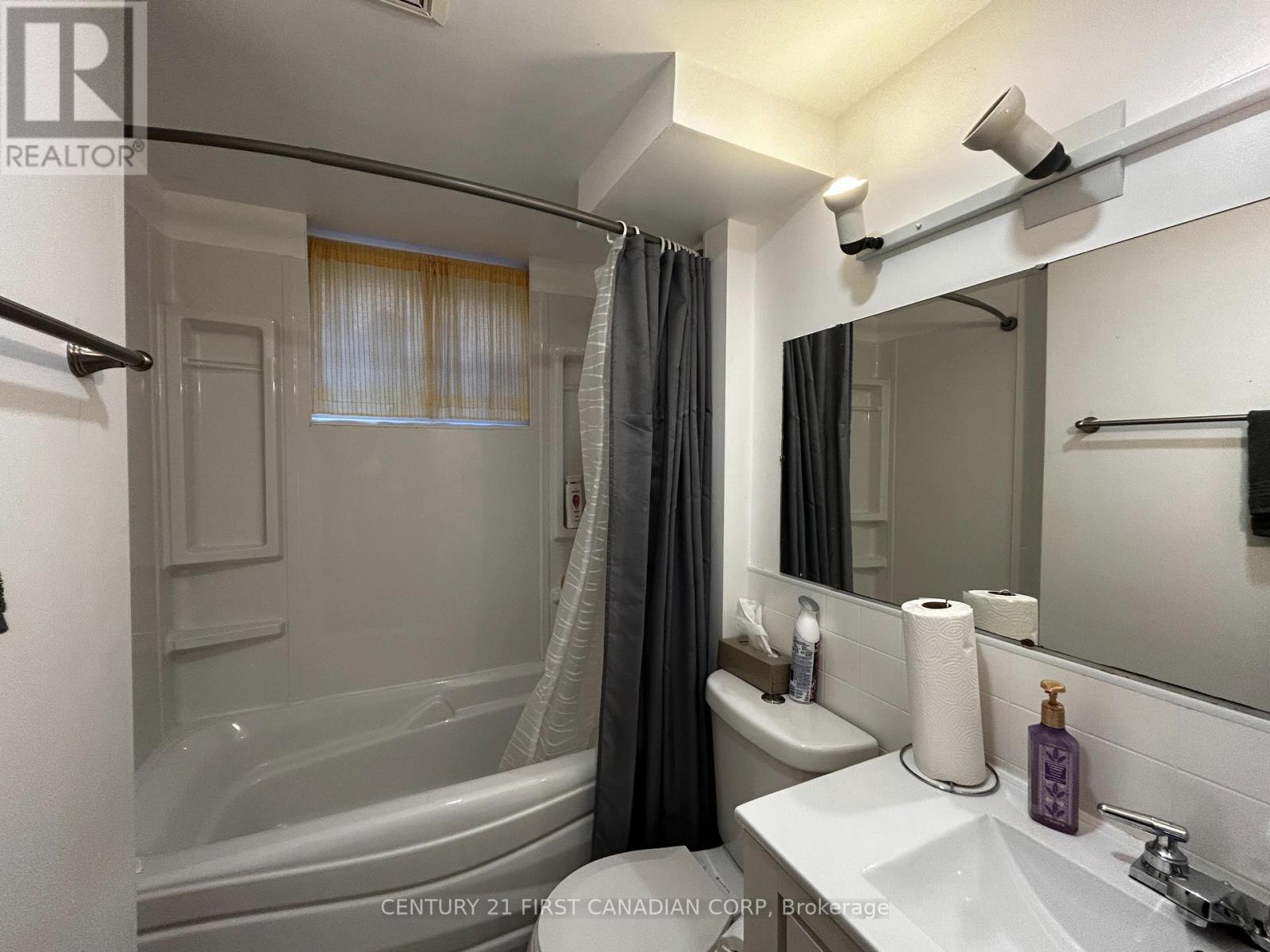 Room 2 - 460 Castlegrove Boulevard, London North, Ontario  N6G 1K8 - Photo 12 - X13679686