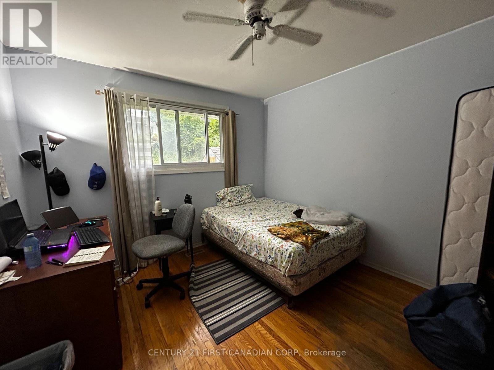 Room 3 - 460 Castlegrove Boulevard, London North, Ontario  N6G 1K8 - Photo 6 - X13679688