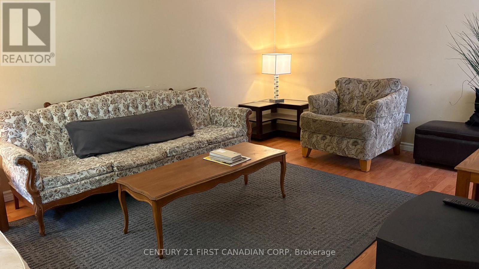 Room 4 - 460 Castlegrove Boulevard, London North, Ontario  N6G 1K8 - Photo 3 - X13679694