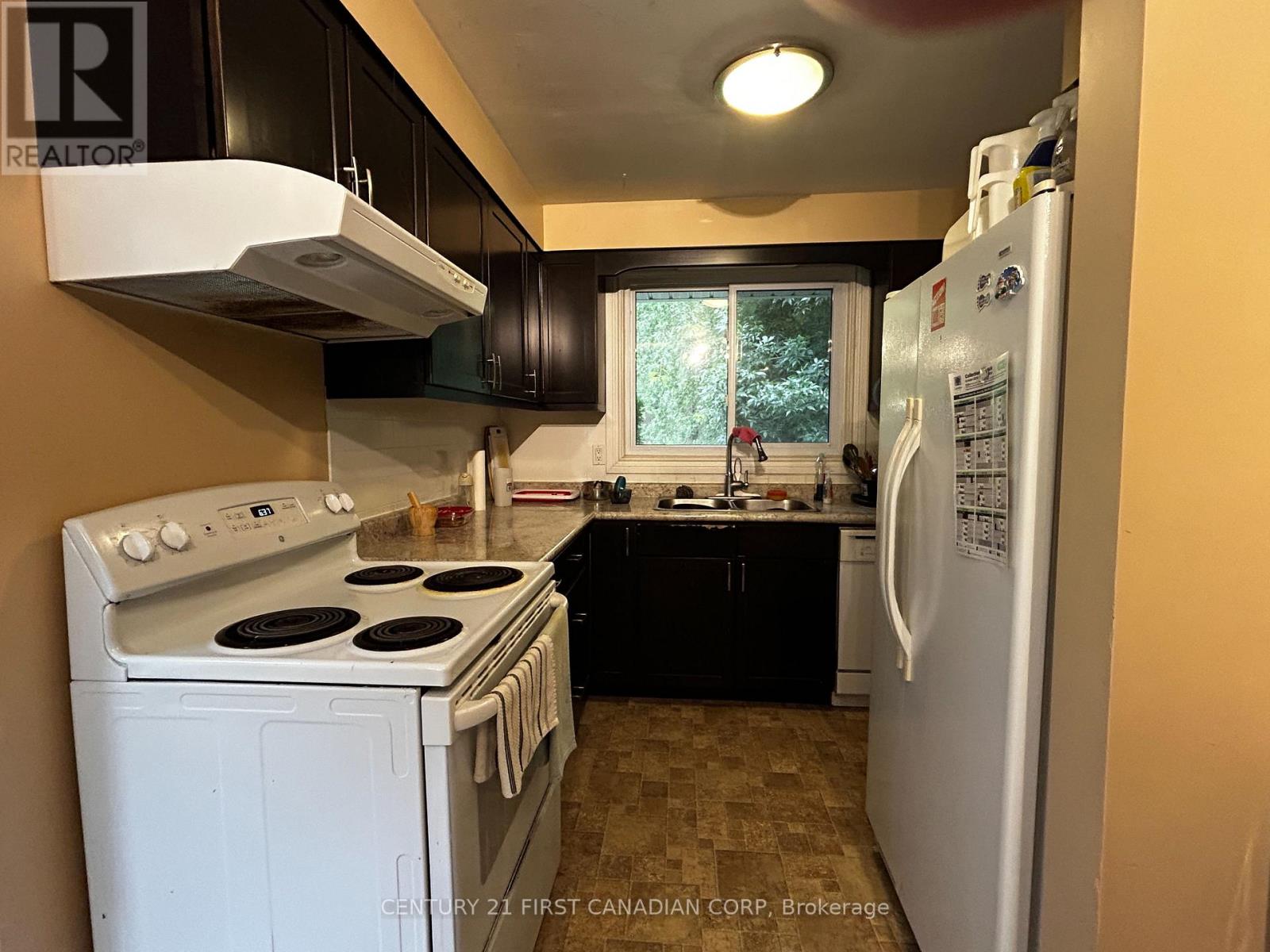 Room 4 - 460 Castlegrove Boulevard, London North, Ontario  N6G 1K8 - Photo 5 - X13679694