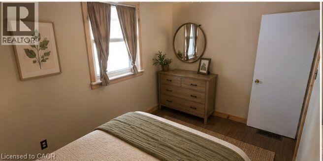 274 East 38th Street, Hamilton, Ontario  L8V 4G3 - Photo 8 - 40850602