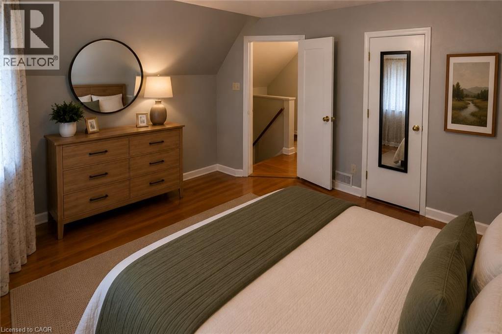 274 East 38th Street, Hamilton, Ontario  L8V 4G3 - Photo 17 - 40850602