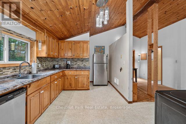 1039 South Waseosa Lake Road, Huntsville, Ontario P1H 2N5 - Photo 11 - X13679692