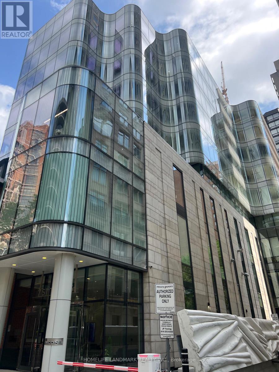 209 - 7 St Thomas Street, Toronto, Ontario  M5S 2B7 - Photo 3 - C13679762