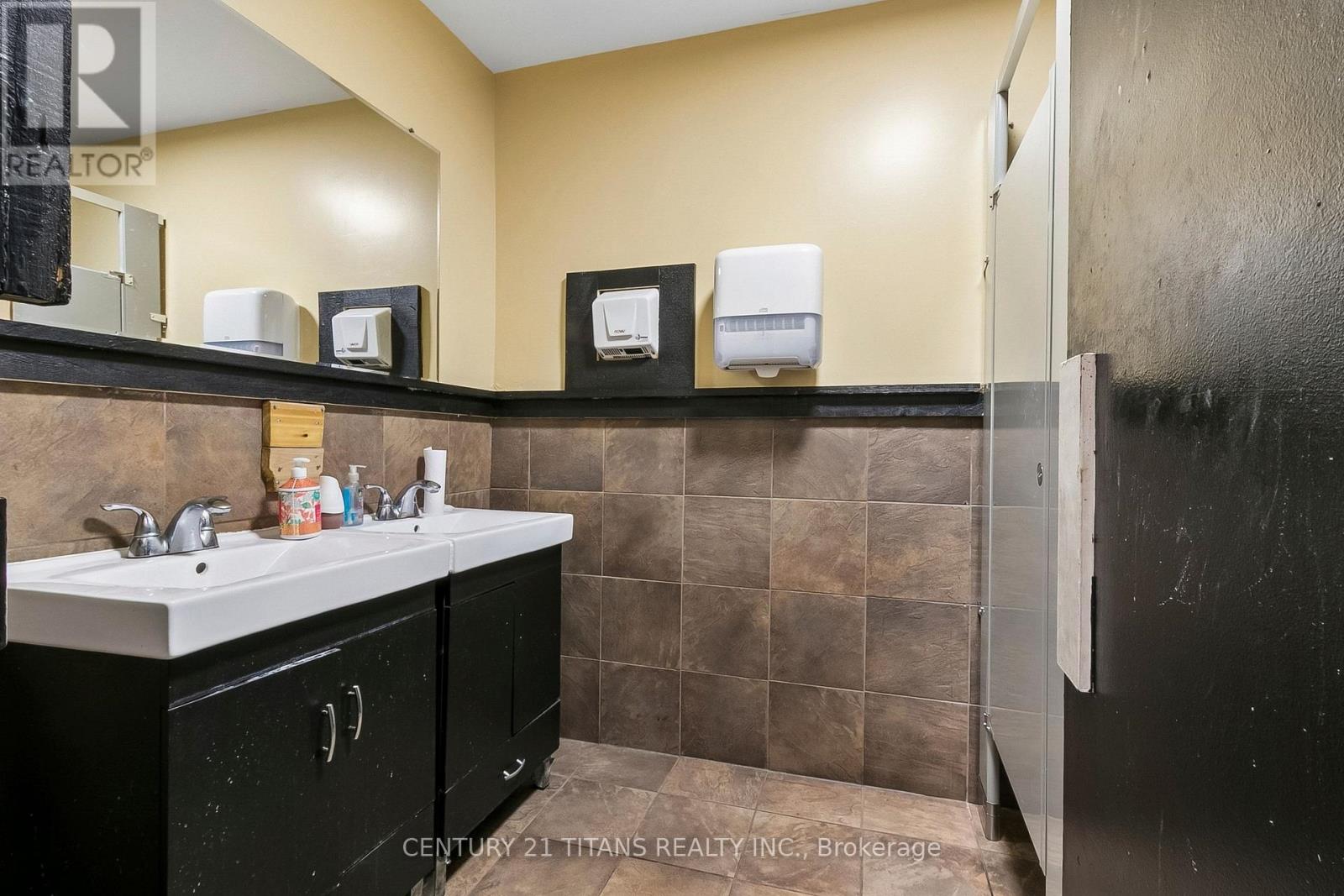 227 Brock Street S, Whitby, Ontario  L1N 4K2 - Photo 29 - E13679684