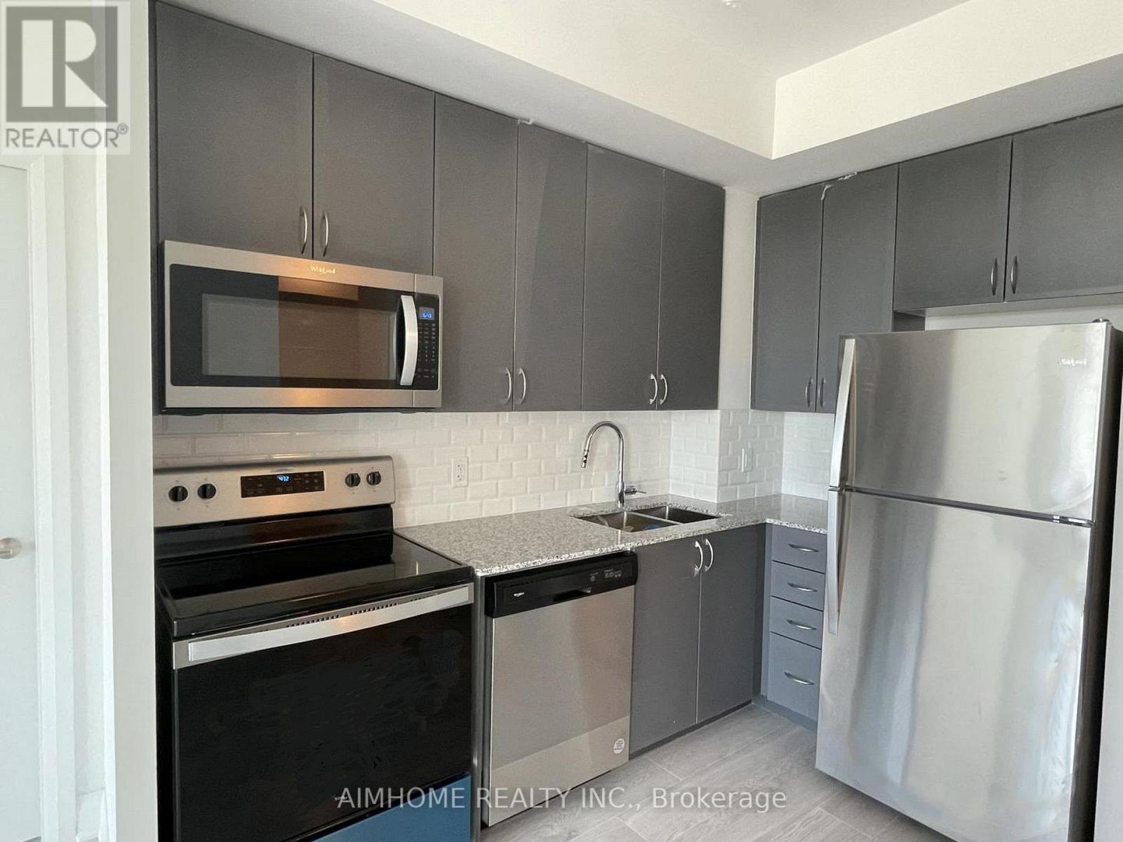 618 - 3220 Sheppard Avenue E, Toronto, Ontario  M1T 0B7 - Photo 2 - E13679754