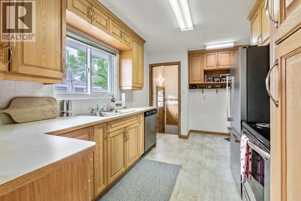 3807 25 Avenue SW, Calgary, Alberta  T3E 0L3 - Photo 13 - A2320661