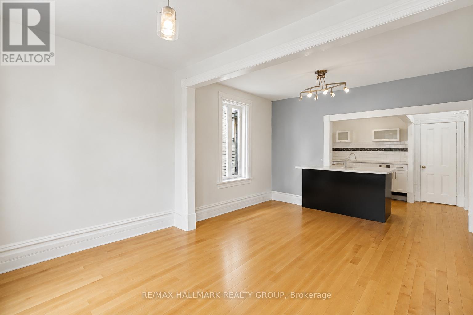 1 - 164 Bruyere Street, Ottawa, Ontario K1N 5E1 - Photo 3 - X13679678