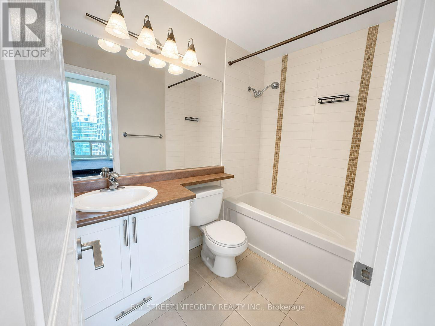 2202 - 3515 Kariya Drive, Mississauga, Ontario  L5B 0C1 - Photo 11 - W13679698
