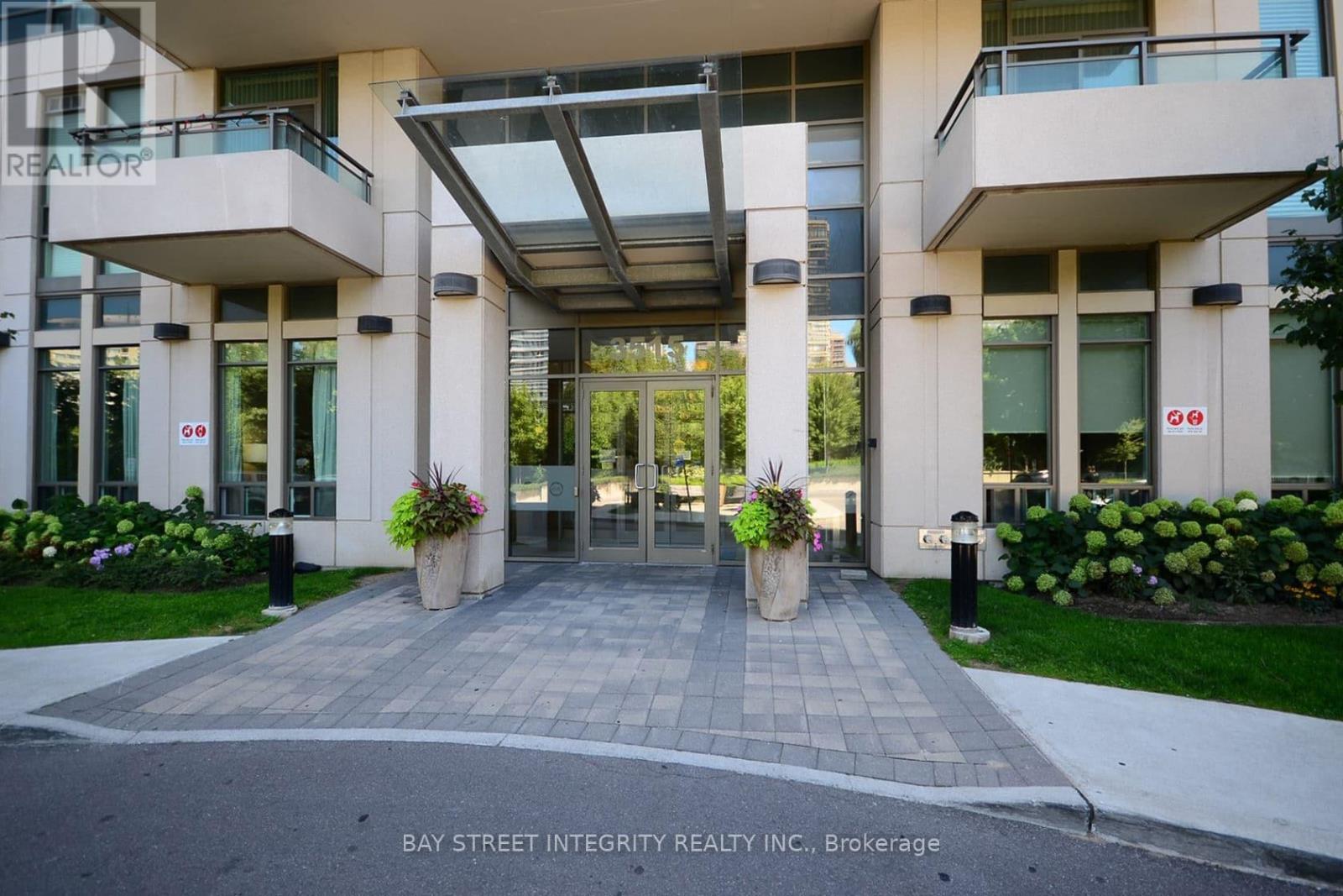2202 - 3515 Kariya Drive, Mississauga, Ontario  L5B 0C1 - Photo 2 - W13679698