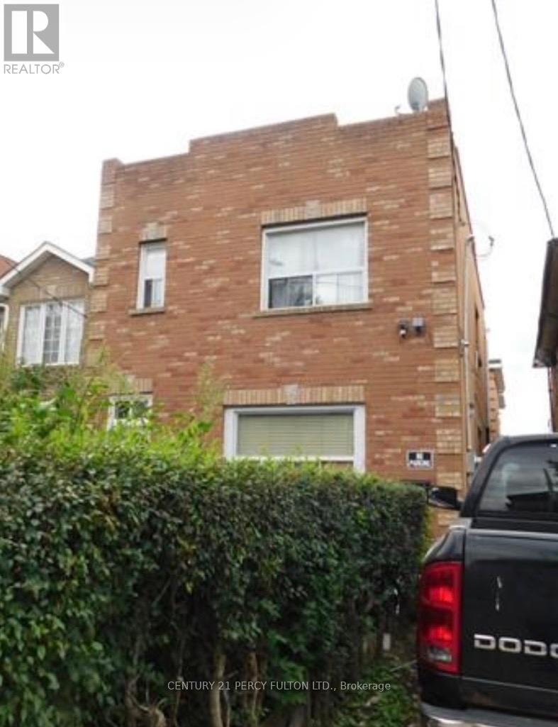 352 Caledonia Road, Toronto, Ontario  M6E 4T6 - Photo 2 - W13679712