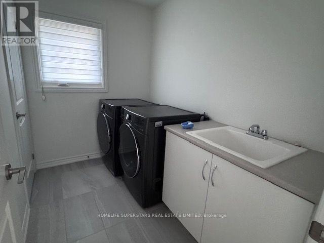 319 Bergamot Avenue, Milton, Ontario  L9E 2G1 - Photo 13 - W13679714