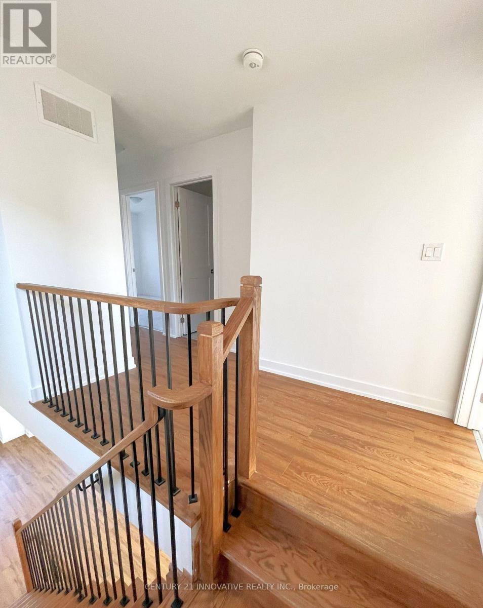 912 Kicking Horse Path, Oshawa, Ontario  L1J 0B4 - Photo 15 - E13679540