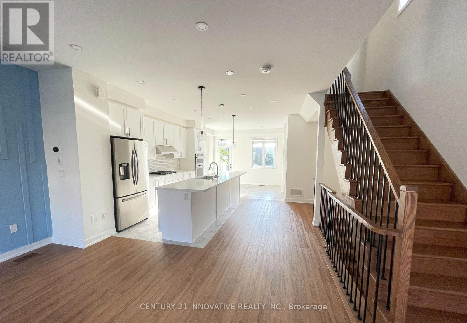 912 Kicking Horse Path, Oshawa, Ontario  L1J 0B4 - Photo 11 - E13679540