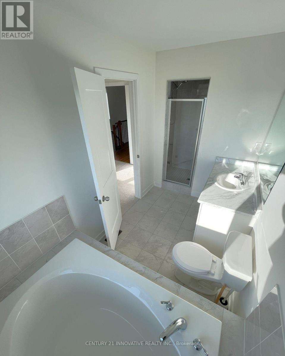 912 Kicking Horse Path, Oshawa, Ontario  L1J 0B4 - Photo 18 - E13679540