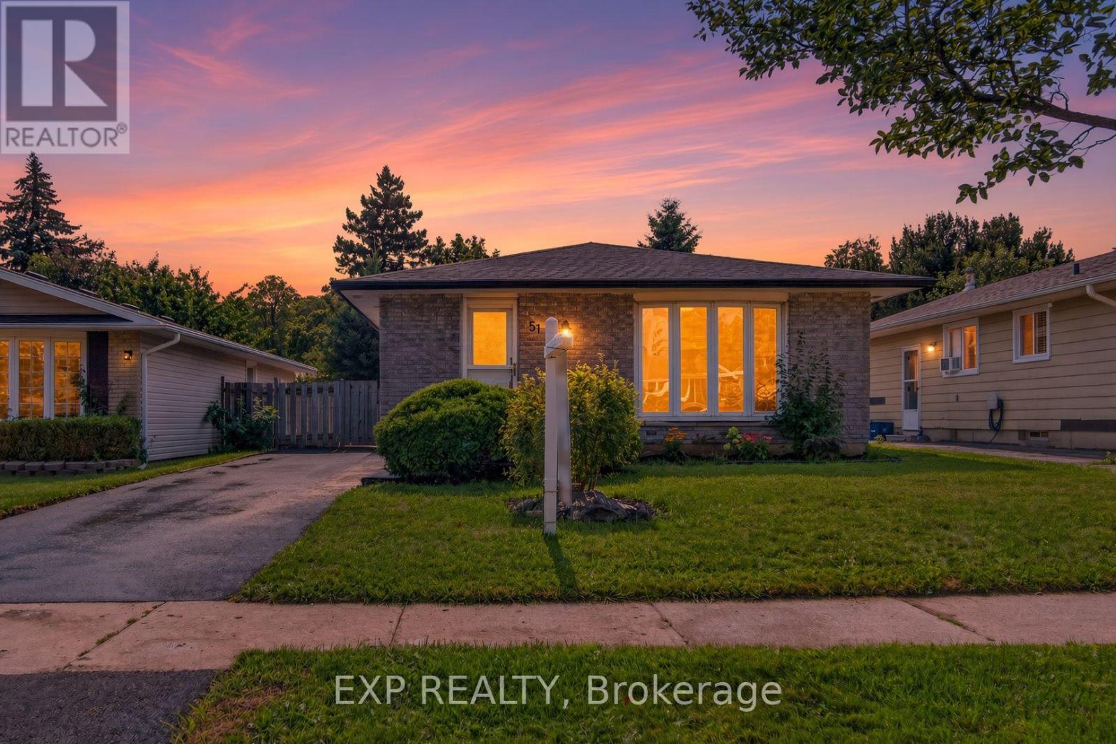 51 APPALACHIAN CRESCENT, Kitchener, Ontario