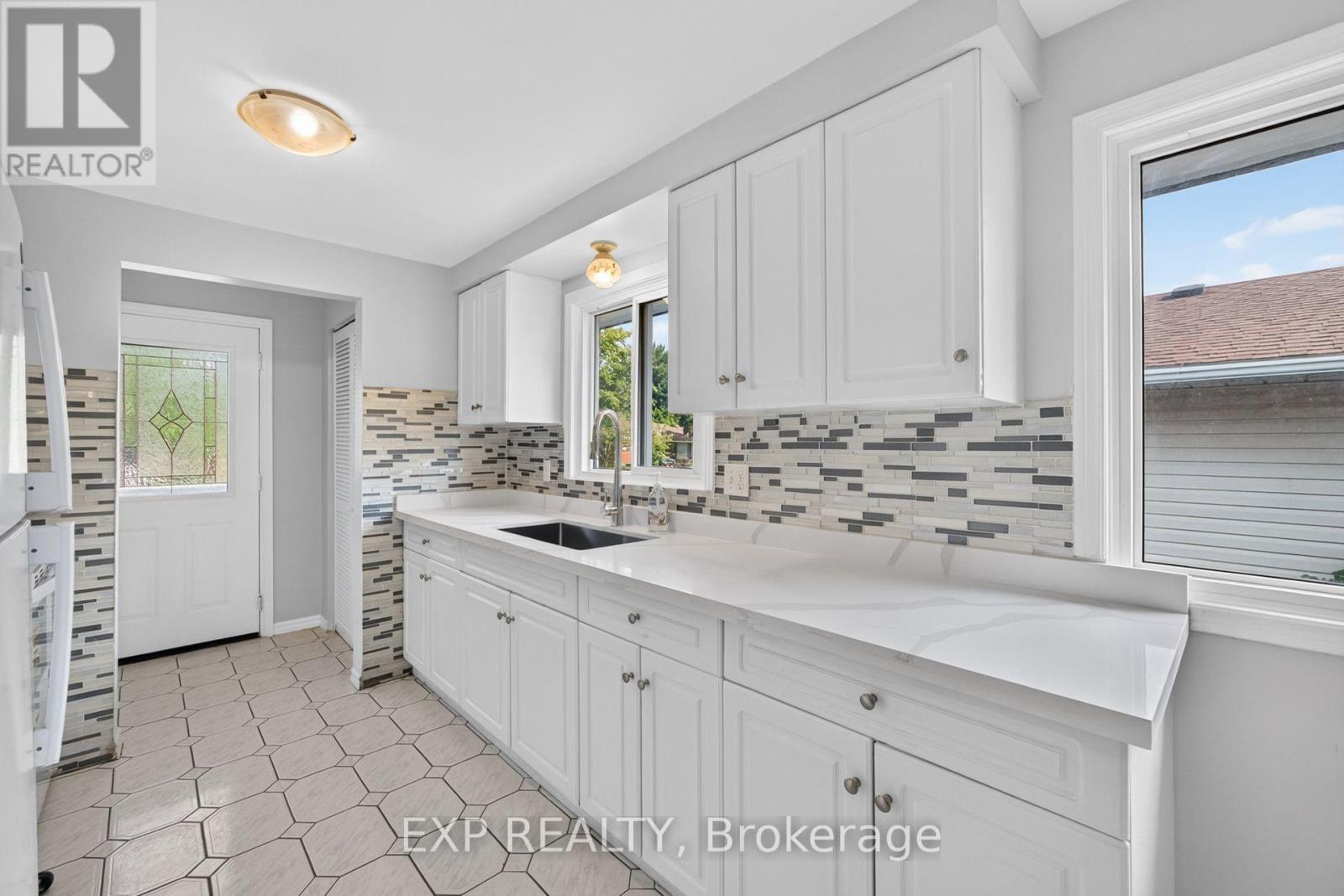 51 Appalachian Crescent, Kitchener, Ontario  N2E 1A3 - Photo 12 - X13679742