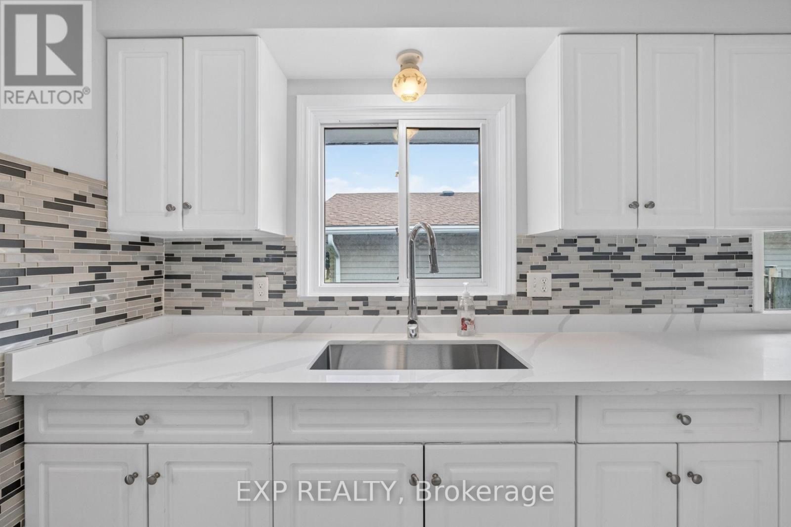 51 Appalachian Crescent, Kitchener, Ontario  N2E 1A3 - Photo 8 - X13679742