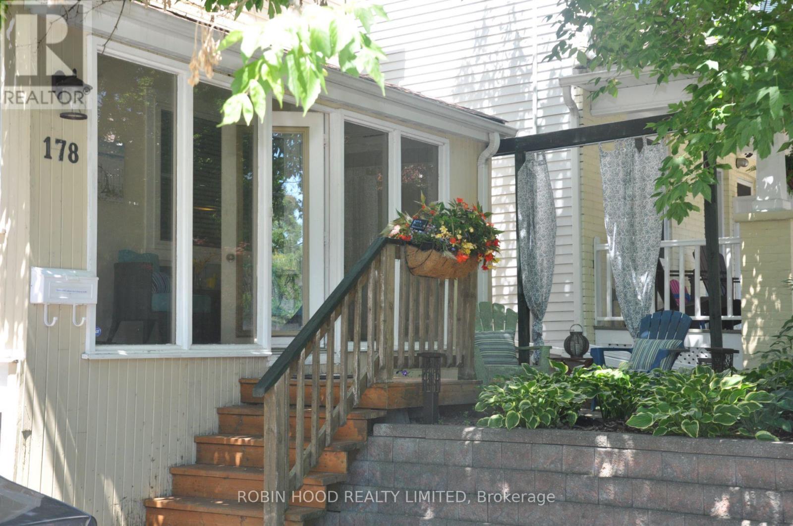 MAIN HOUSE - 178 BELLEFAIR AVENUE, Toronto, Ontario