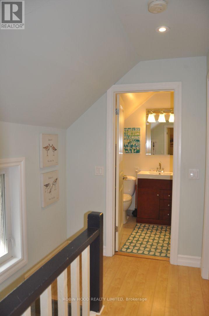 Main House - 178 Bellefair Avenue, Toronto, Ontario  M4L 3T9 - Photo 16 - X13679758