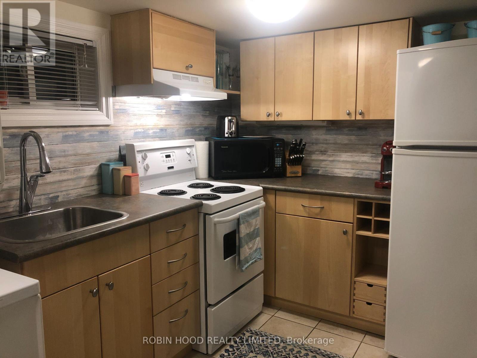 Main House - 178 Bellefair Avenue, Toronto, Ontario  M4L 3T9 - Photo 27 - X13679758