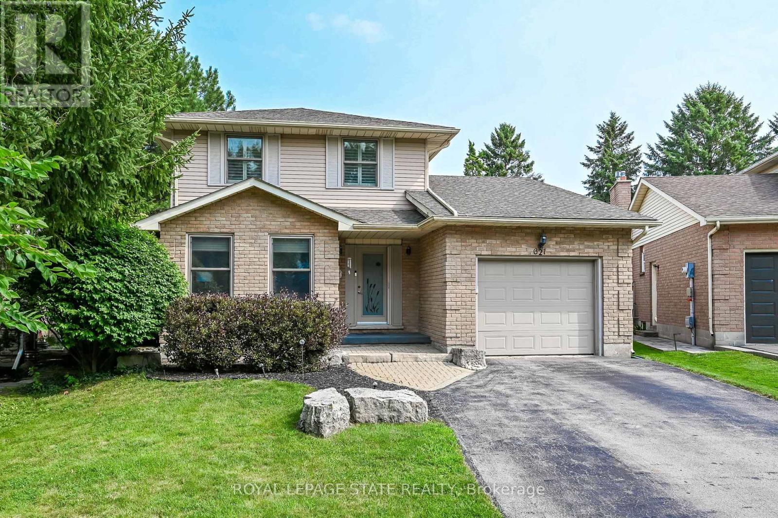 621 Tomahawk Crescent, Hamilton, Ontario  L9G 3T4 - Photo 2 - X13641210