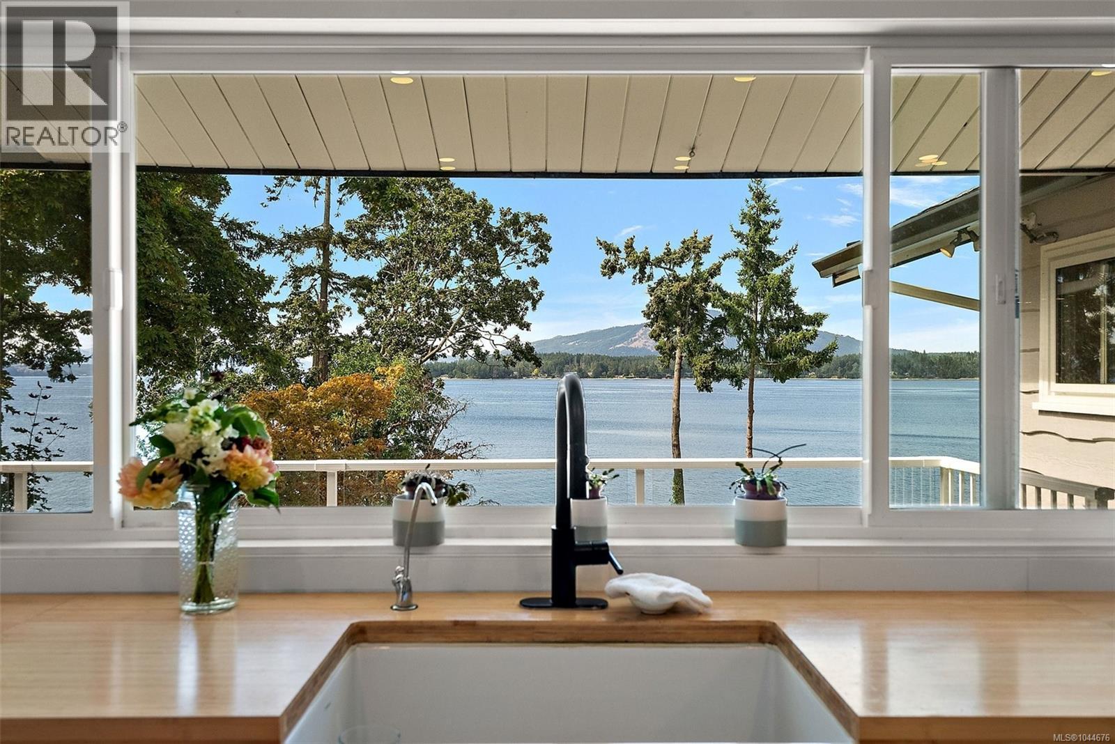 9760 Glynnwood Park Rd, North Saanich, British Columbia  V8L 5H4 - Photo 14 - 1044676