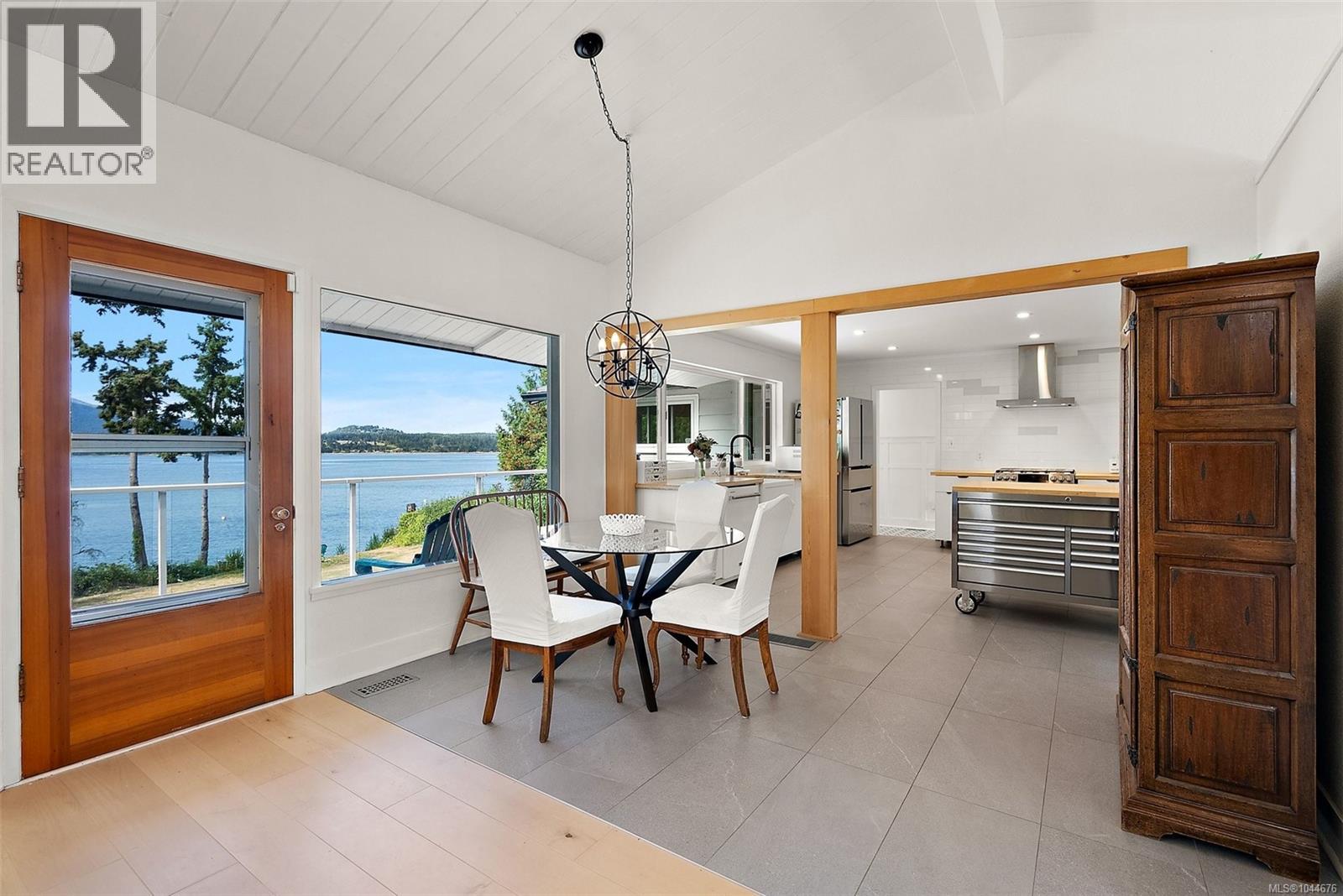 9760 Glynnwood Park Rd, North Saanich, British Columbia  V8L 5H4 - Photo 13 - 1044676
