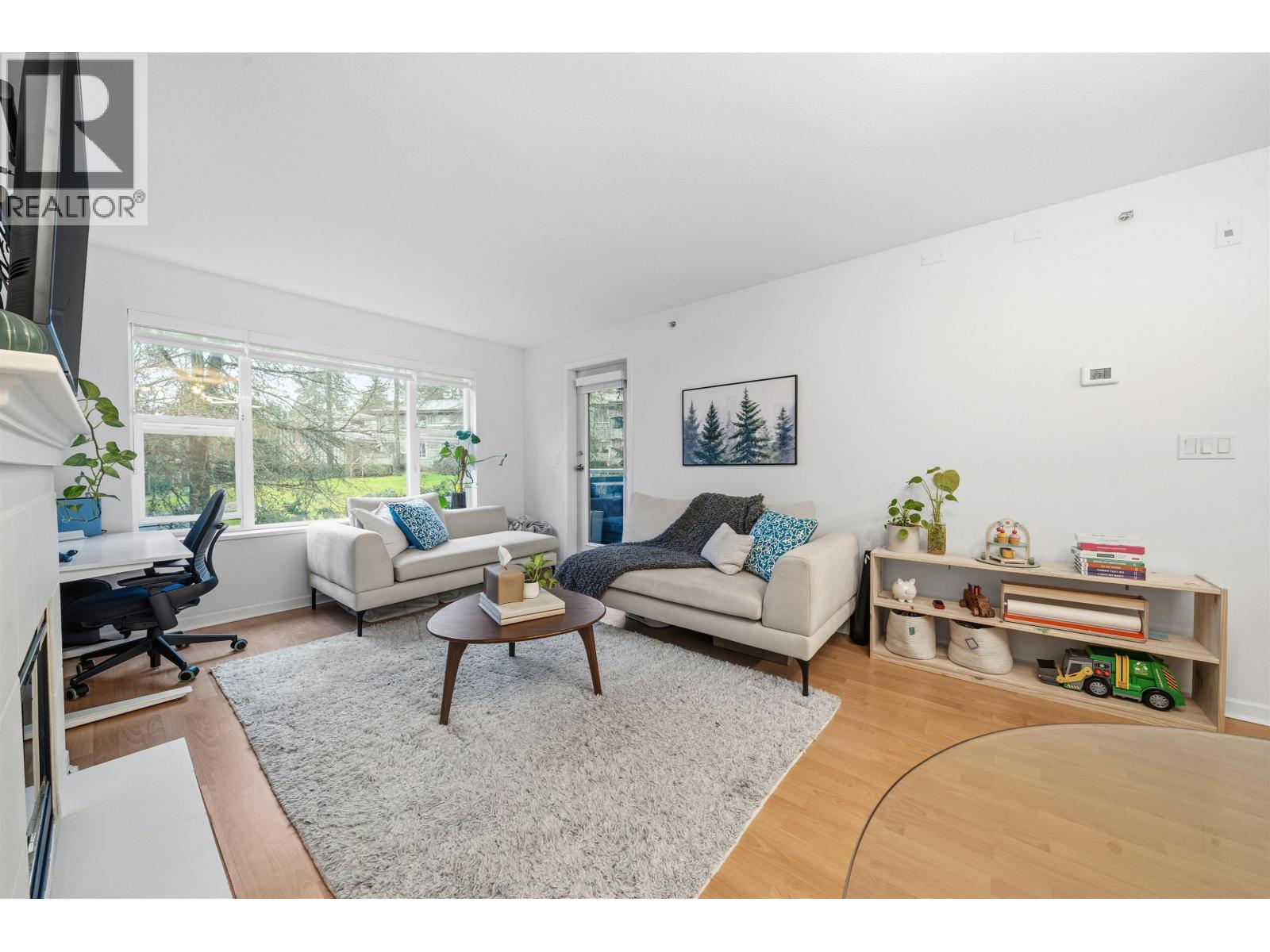 210 5281 Oakmount Crescent, Burnaby, British Columbia  V5H 4S7 - Photo 6 - R3137893