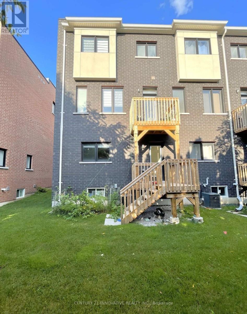 912 Kicking Horse Path, Oshawa, Ontario  L1J 0B4 - Photo 25 - E13679540