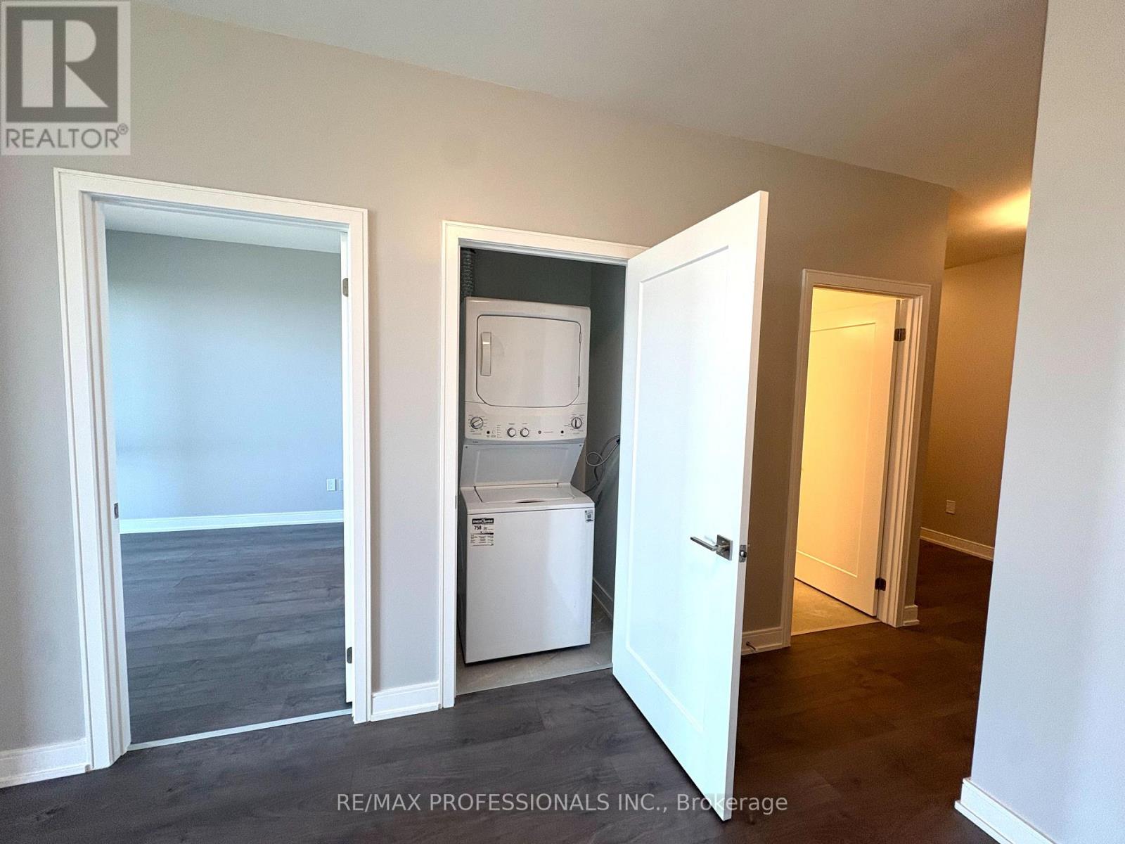 B1402 - 705 Davis Drive, Newmarket, Ontario  L3Y 2R2 - Photo 11 - N13679490