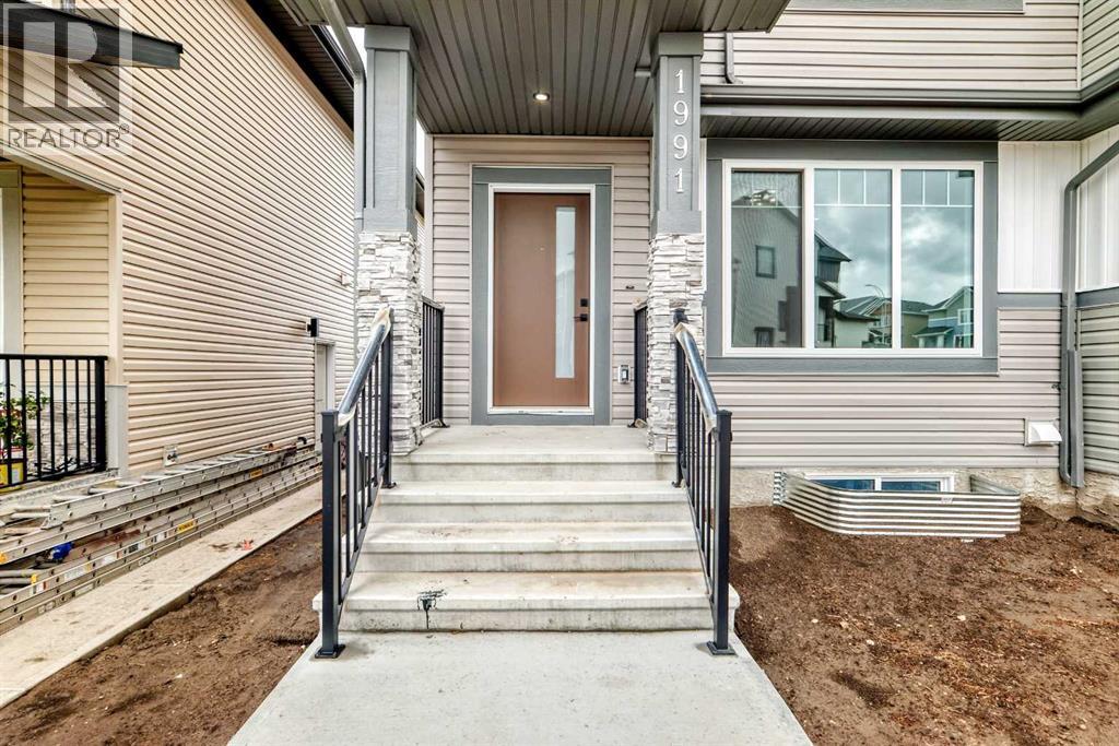 1991 Mccaskill Drive, Crossfield, Alberta  T0M 0S0 - Photo 3 - A2337392