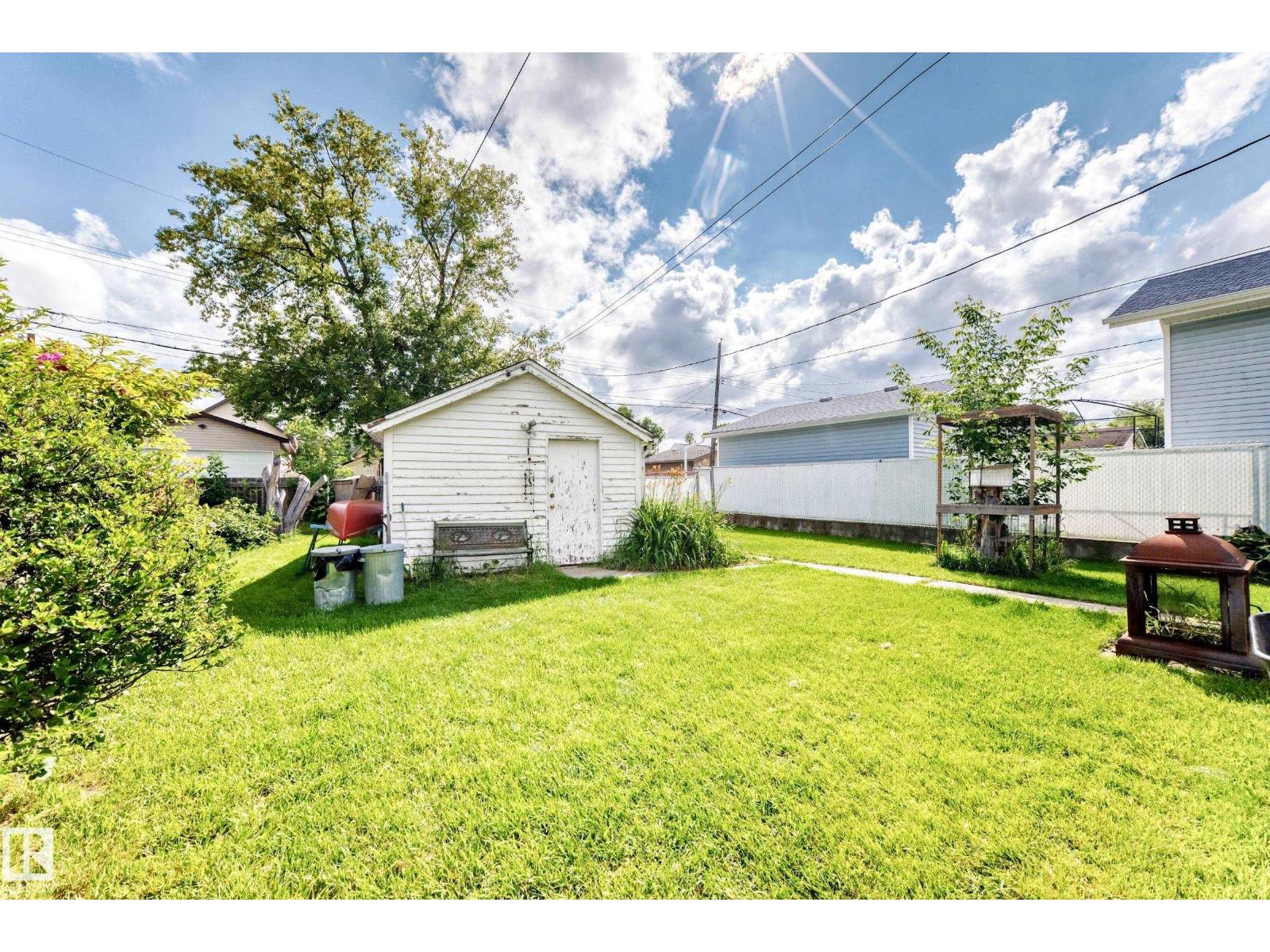 11637 87 St NW, Edmonton, Alberta  T5B 3M6 - Photo 32 - E4504023