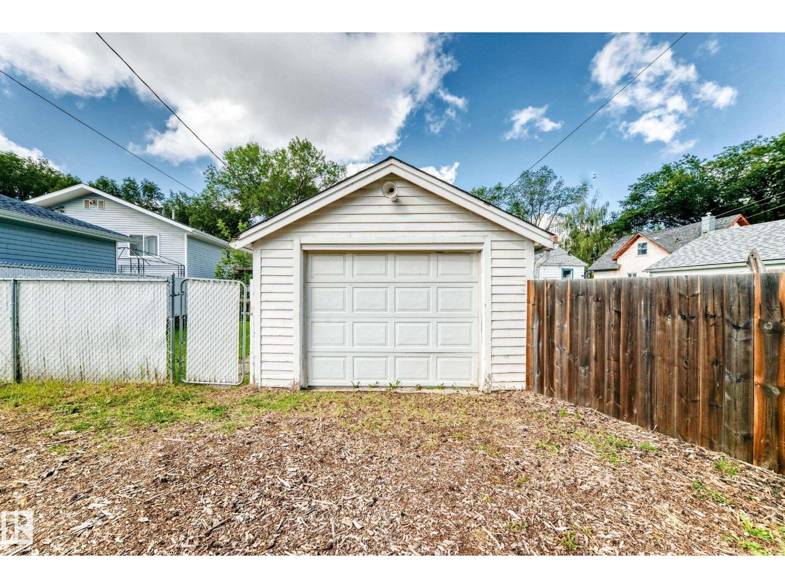 11637 87 St NW, Edmonton, Alberta  T5B 3M6 - Photo 34 - E4504023