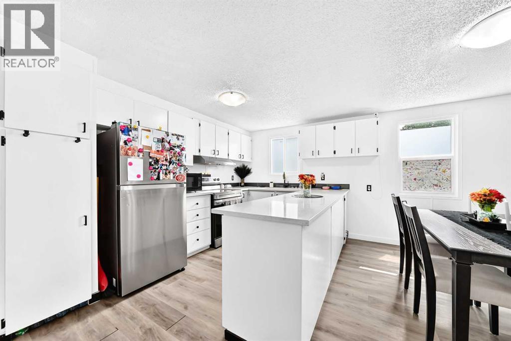 350, 3223 83 Street NW, Calgary, Alberta  T3B 5N9 - Photo 45 - A2334552