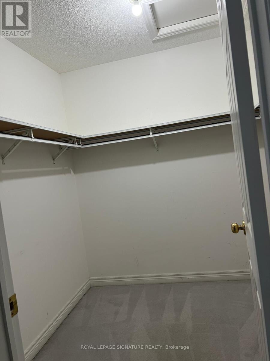 10 - 2295 Rochester Circle S, Oakville, Ontario  L6M 5C9 - Photo 29 - W13662374