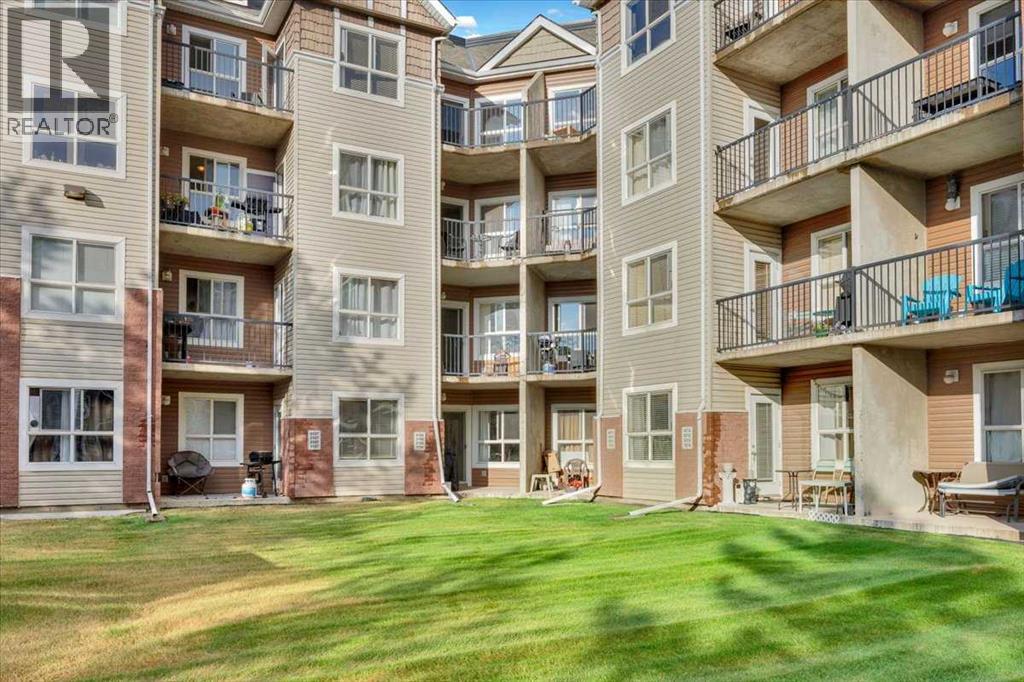 1108, 73 Erin Woods Court Se, Calgary, Alberta T2B 3V2 - Photo 18 - A2337670