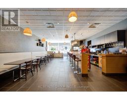 107 BROCK STREET S, Whitby, Ontario