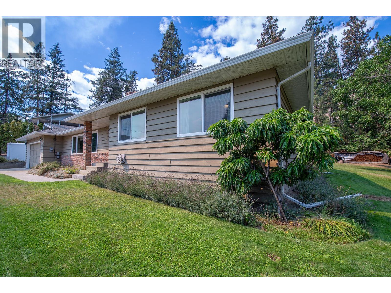 12692 Ponderosa Drive, Lake Country, British Columbia  V4V 2G9 - Photo 6 - 10396863