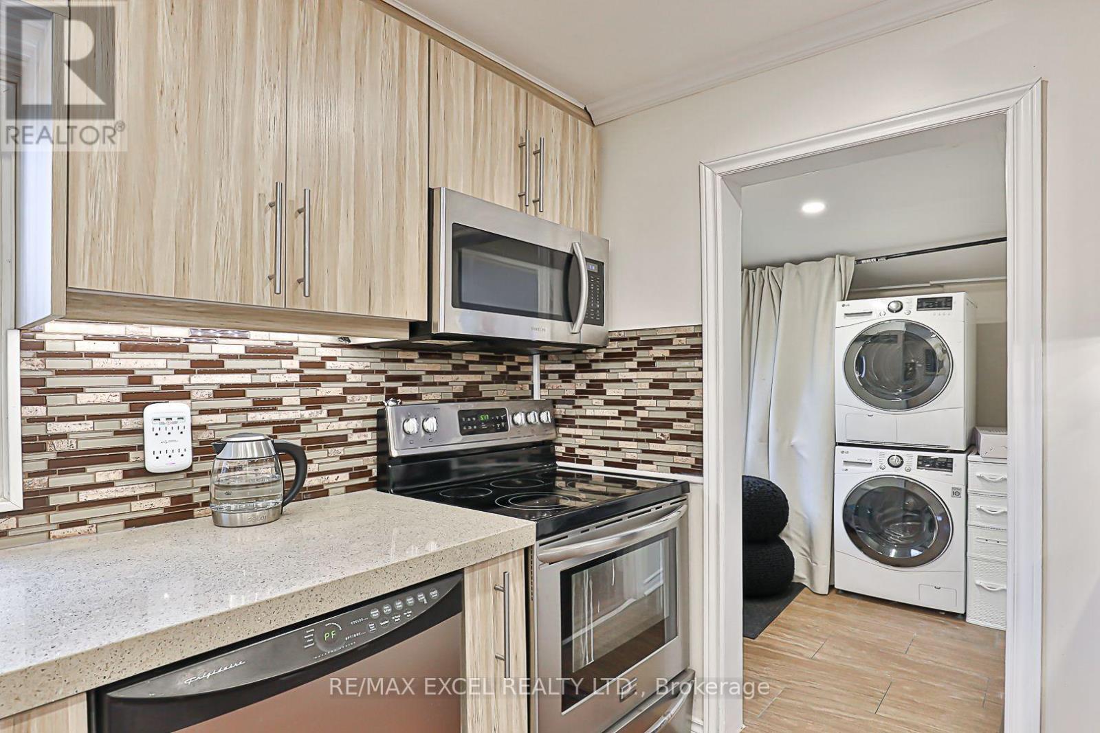 255 Parkway Avenue, Georgina, Ontario  L4P 2W1 - Photo 10 - N13669164