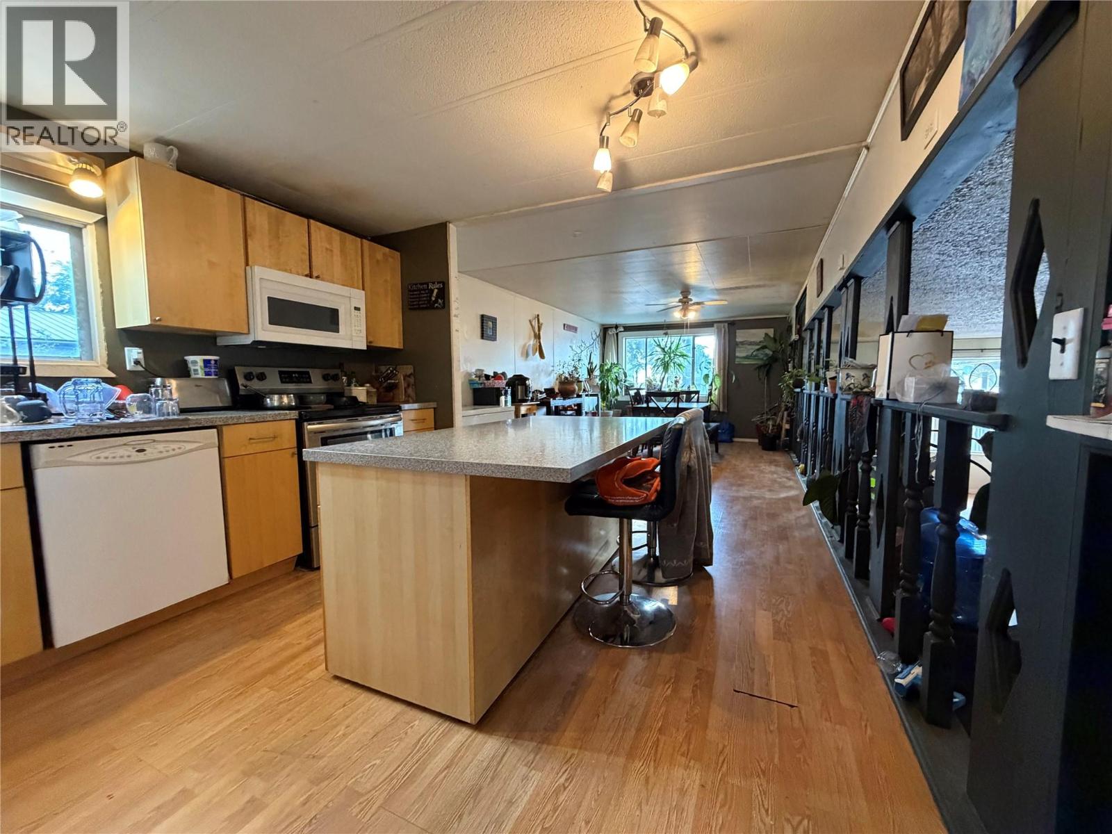 1288 Douglas Street, Merritt, British Columbia  V1K 1C9 - Photo 5 - 10397893