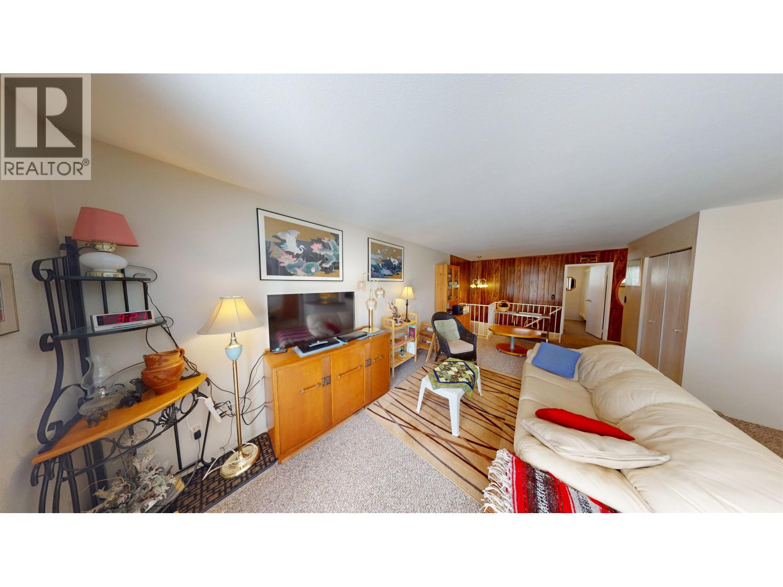 238 Elm Avenue, 100 Mile House, British Columbia  V0K 2E0 - Photo 12 - R3100324