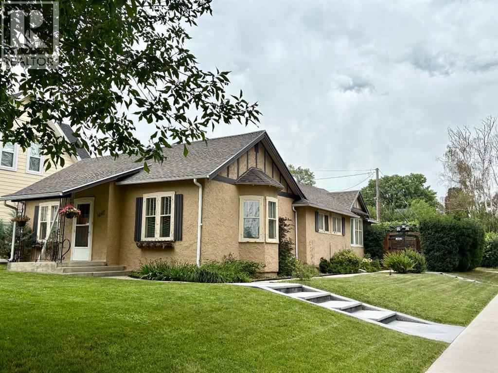 1407 4 Avenue S, Lethbridge, Alberta  T1J 0R6 - Photo 3 - A2289689