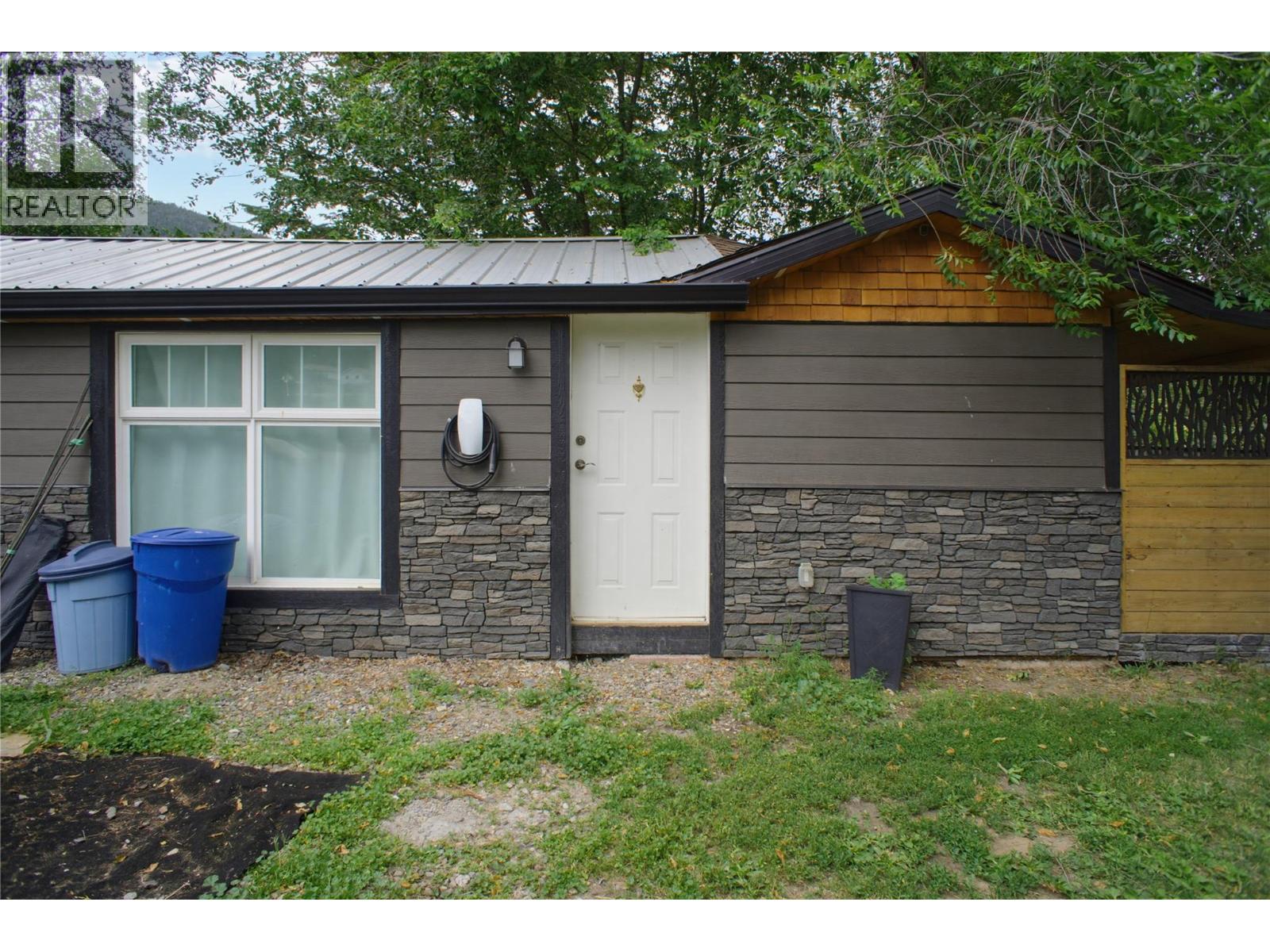 8576 Westsyde Road, Kamloops, British Columbia  V2B 8S3 - Photo 31 - 10391520